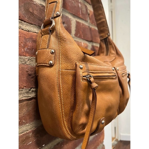 Women’s Vintage Tignanello Pebbled Leather bag Tan - Picture 3 of 11